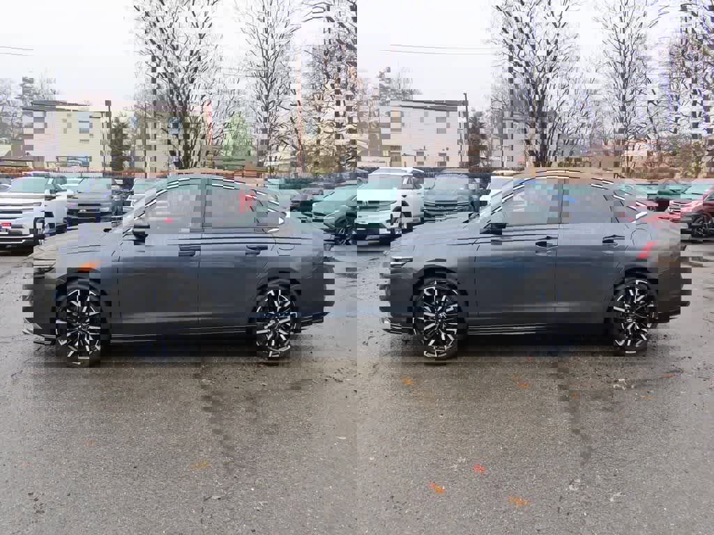 Certified 2023 Honda Accord Touring image 3