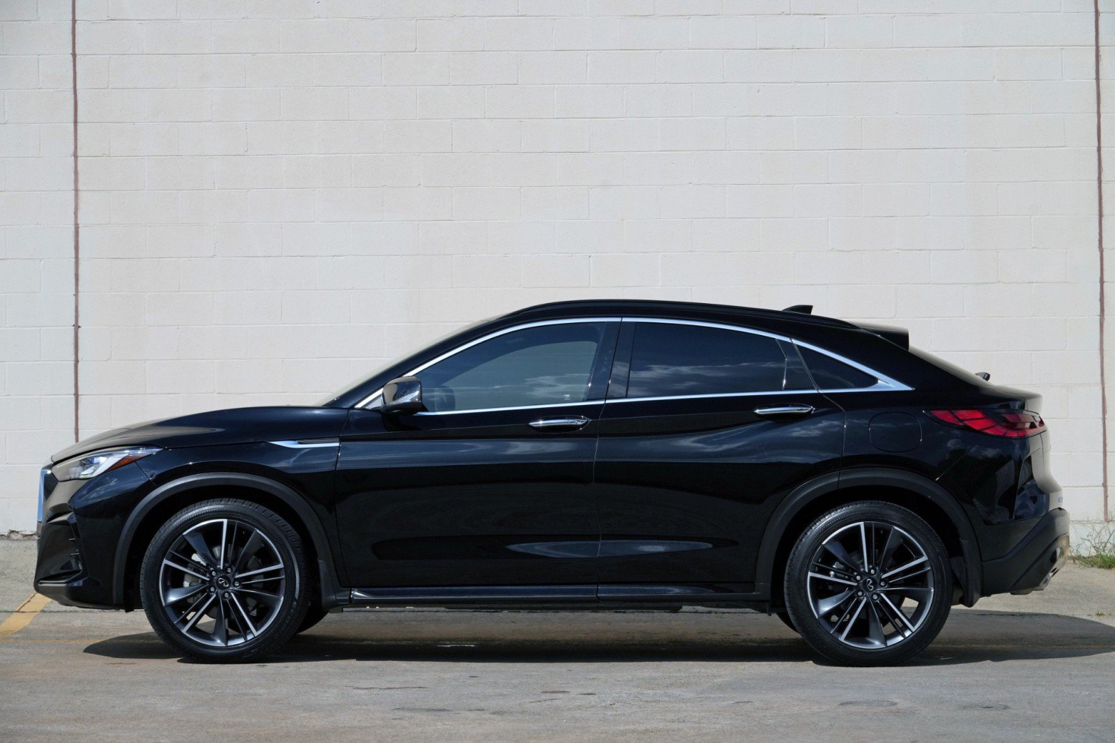 Used 2023 INFINITI QX55 Luxe w/ Cargo Package AWD/4WD image 8