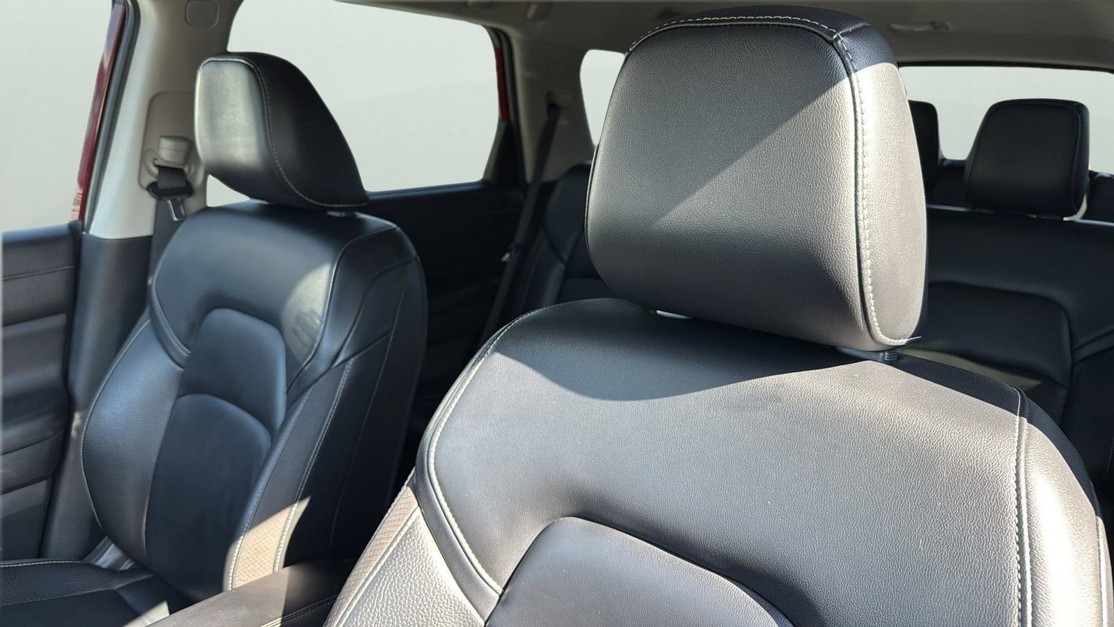 Used 2023 Nissan Pathfinder SL w/ SL Premium Package image 10