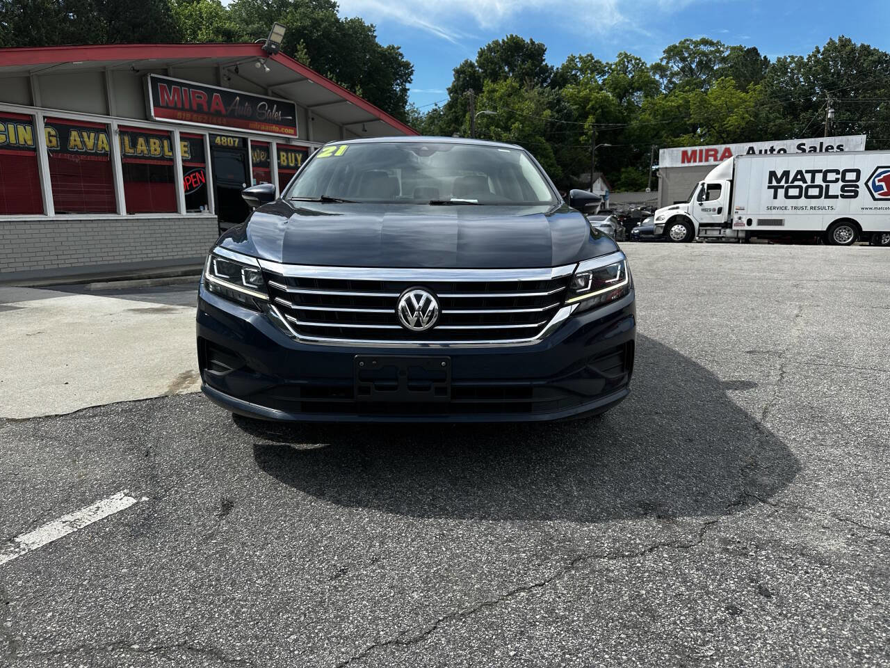 Used 2021 Volkswagen Passat 2.0T SE image 9