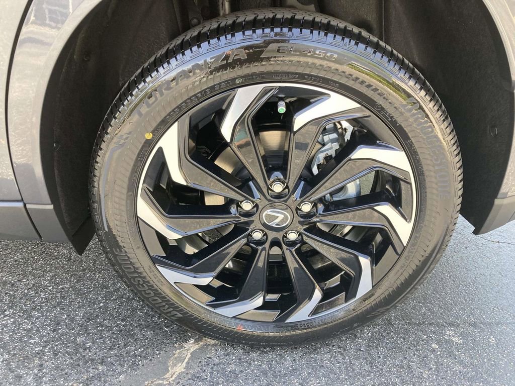 New 2026 Lexus UX 300h FWD image 7