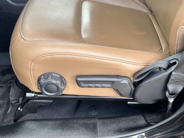 Used 2023 Jeep Gladiator Rubicon w/ Cold Weather Group AWD/4WD image 16