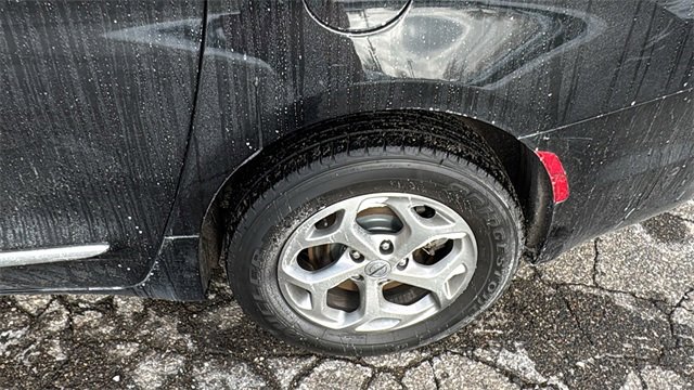 Used 2022 Chrysler Pacifica Limited image 28