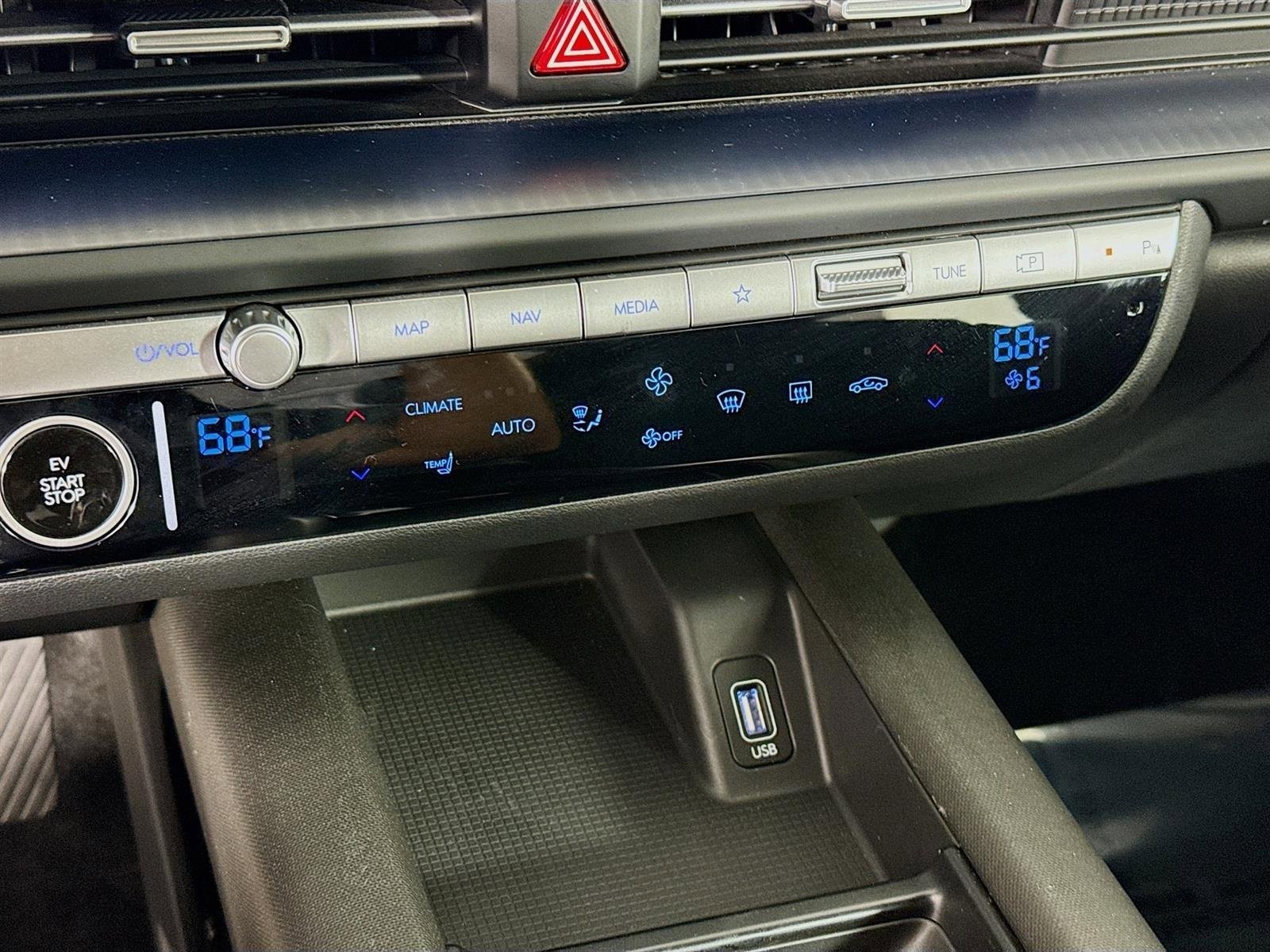 Used 2024 Hyundai Ioniq 6 SE image 17