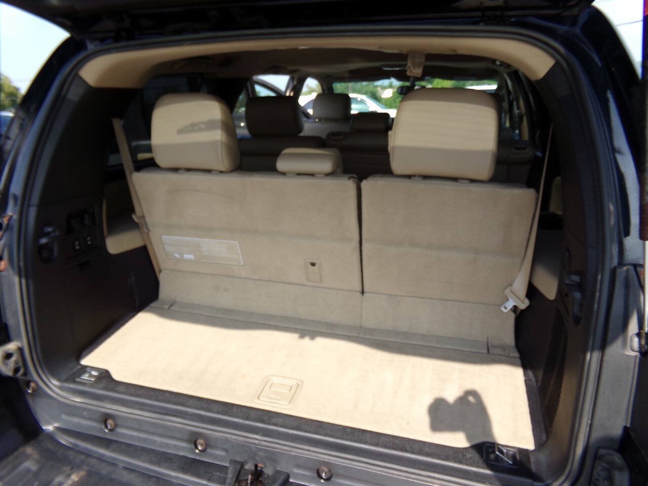 Used 2015 Toyota Sequoia SR5 w/ Premium Package AWD/4WD image 16