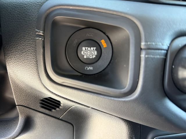 Used 2025 Jeep Wrangler Unlimited Rubicon 4xe w/ Safety Group AWD/4WD image 23