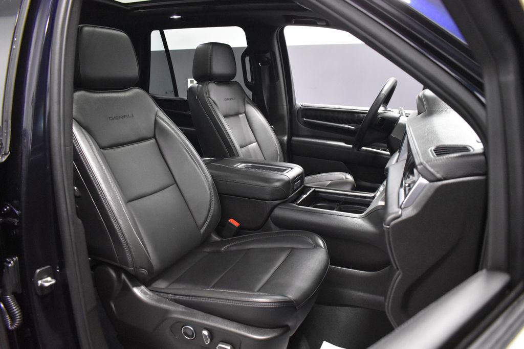 Used 2023 GMC Yukon Denali w/ LPO, Floor Liner Package image 14