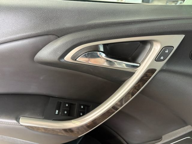 Used 2014 Buick Verano Leather FWD image 16