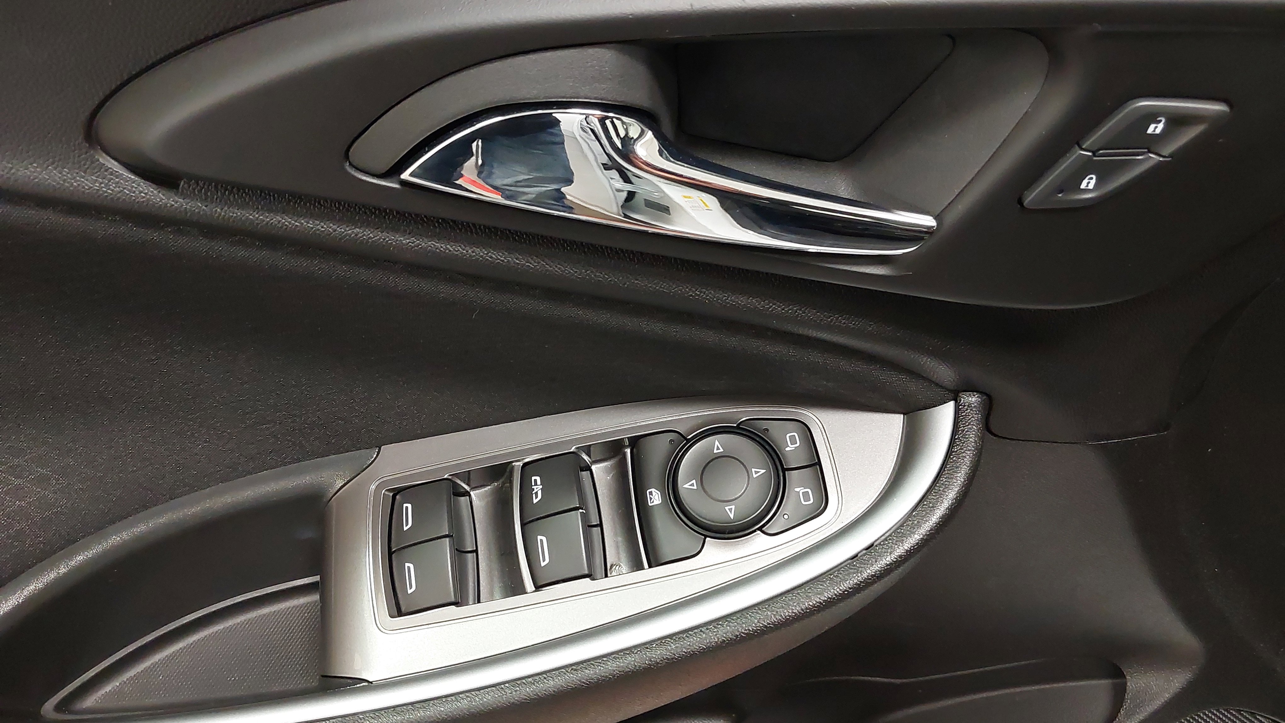 Used 2024 Chevrolet Malibu LT image 25