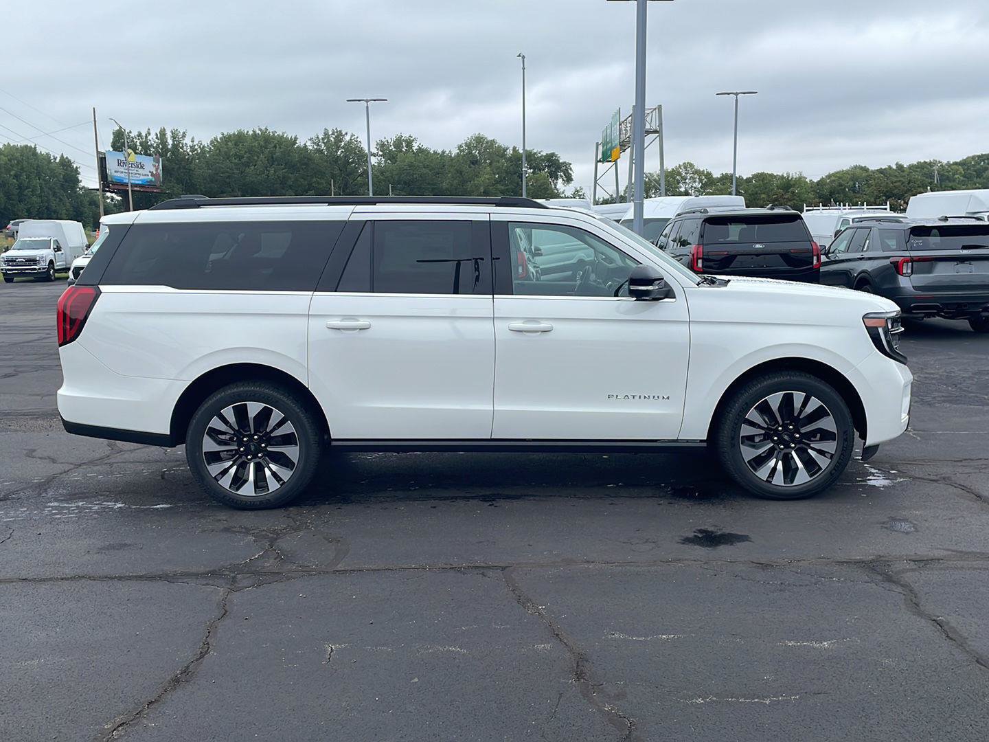 New 2027 Ford Expedition Max Platinum w/ Driver's Package AWD/4WD image 6