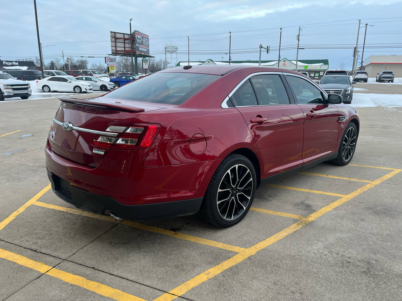 Used 2018 Ford Taurus SHO w/ Driver Assist Package image 6