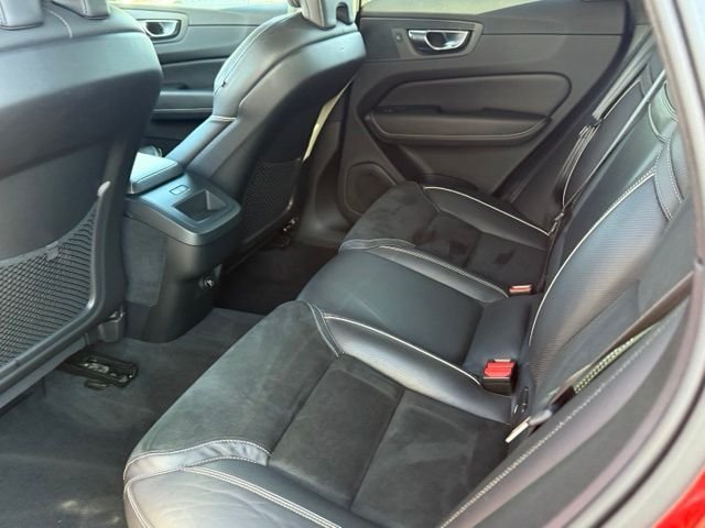 Used 2019 Volvo XC60 T6 R-Design AWD/4WD image 20