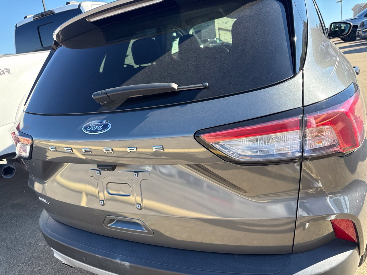Used 2022 Ford Escape SEL FWD image 5