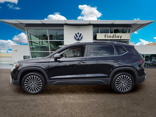 Certified 2025 Volkswagen Taos SE FWD image 4