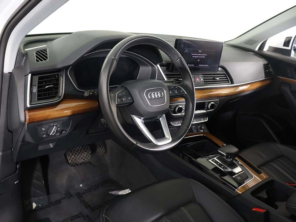 Used 2023 Audi Q5 2.0T Premium Plus w/ Premium Plus Package AWD/4WD image 29