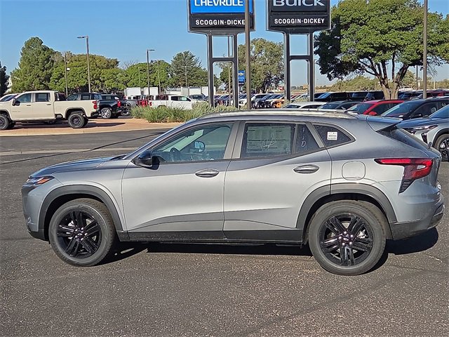 New 2026 Chevrolet Trax ACTIV image 2