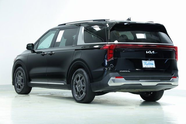 Used 2025 Kia Carnival SX image 6