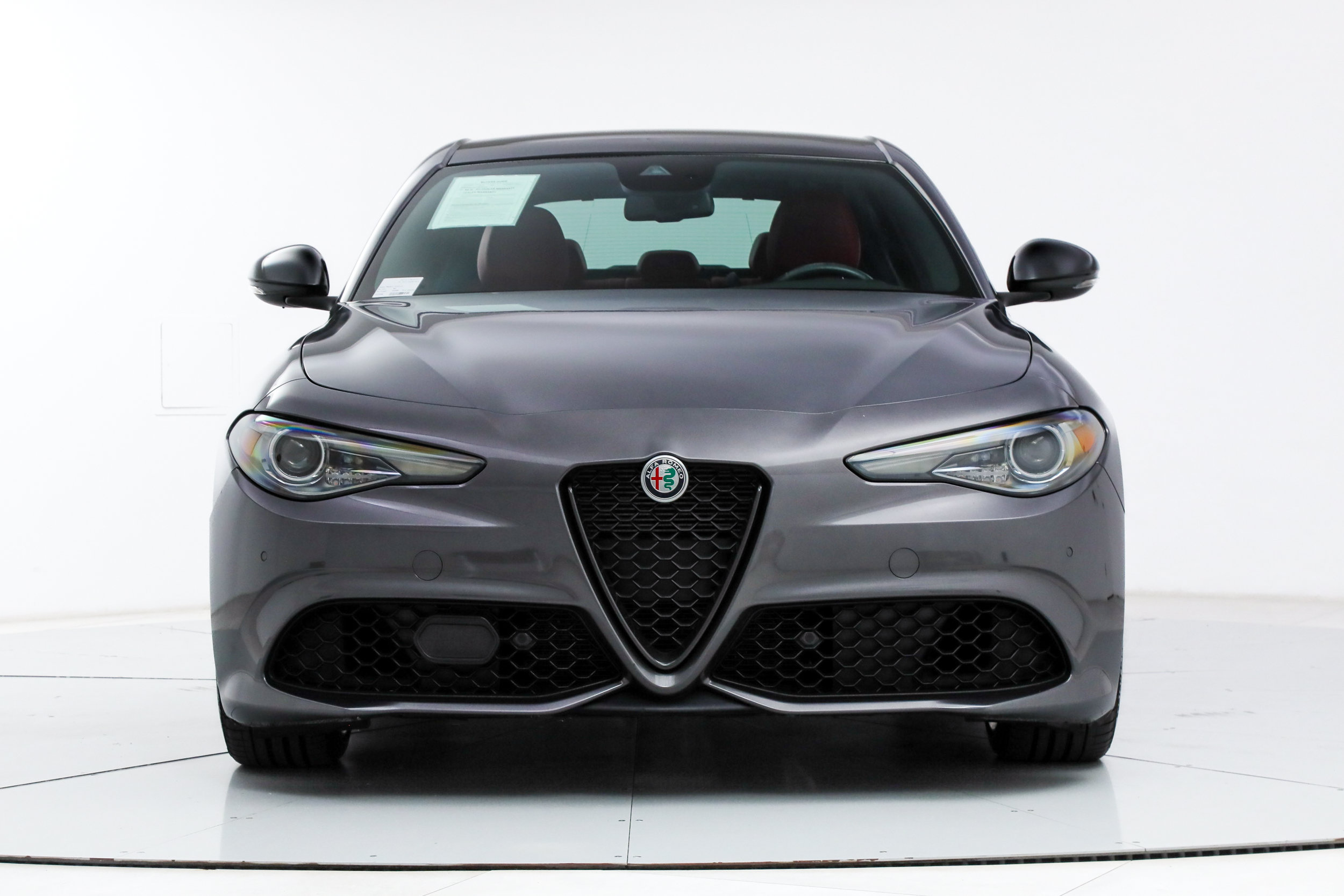 Used 2023 Alfa Romeo Giulia Veloce RWD image 8