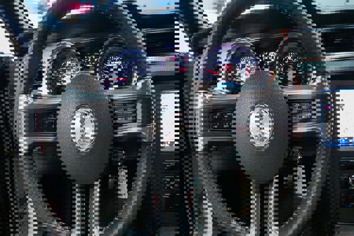 Used 2012 Ford Mustang Shelby GT500 w/ Electronics Pkg image 15