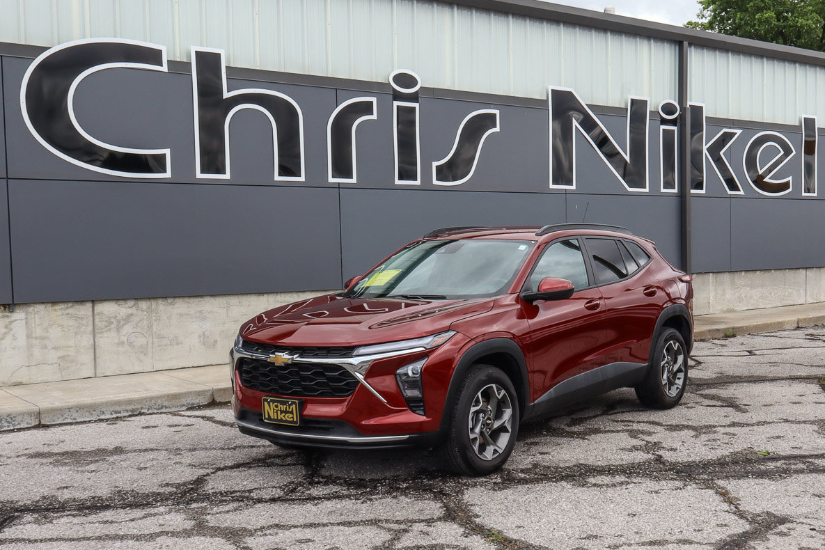 Used 2025 Chevrolet Trax LT w/ LT Convenience Package