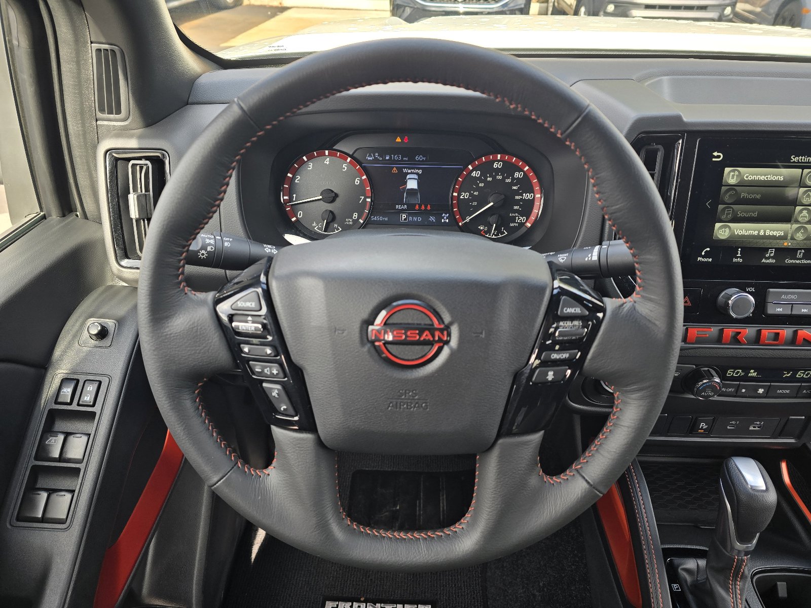 Used 2025 Nissan Frontier PRO-4X image 15