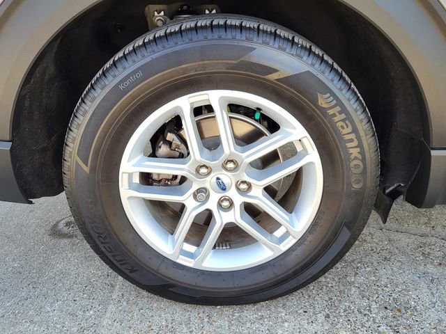 Used 2025 Ford Explorer Active image 27