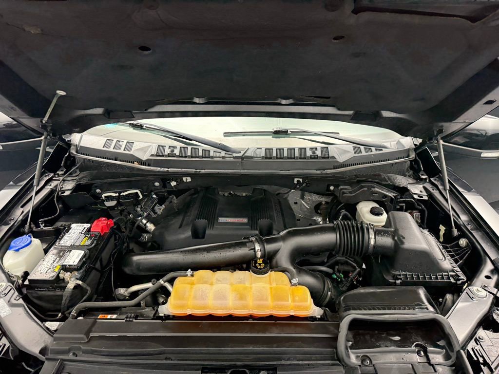 Used 2018 Ford F150 Raptor w/ Equipment Group 802A Luxury image 7