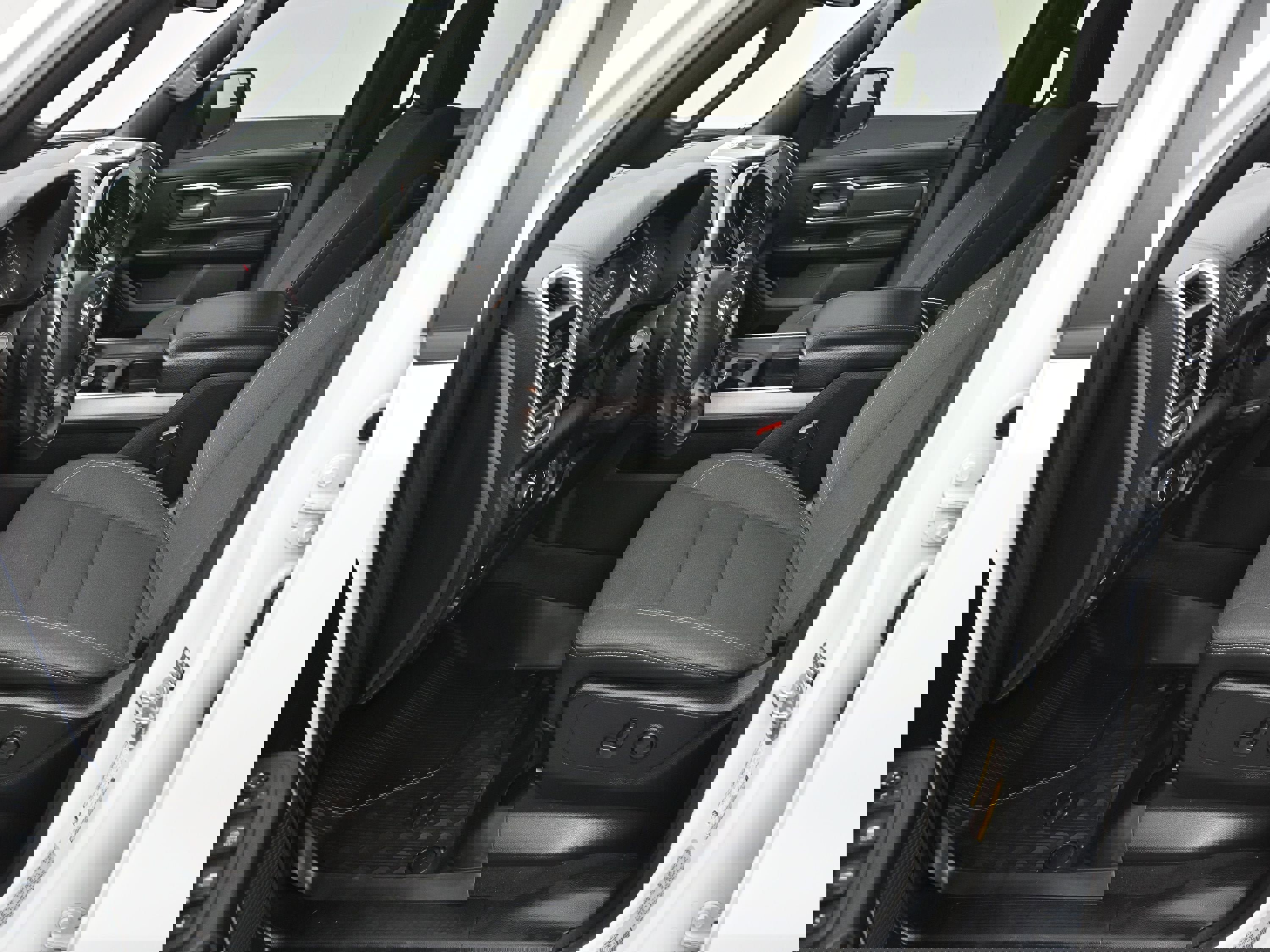 Used 2022 RAM 1500 Big Horn image 23