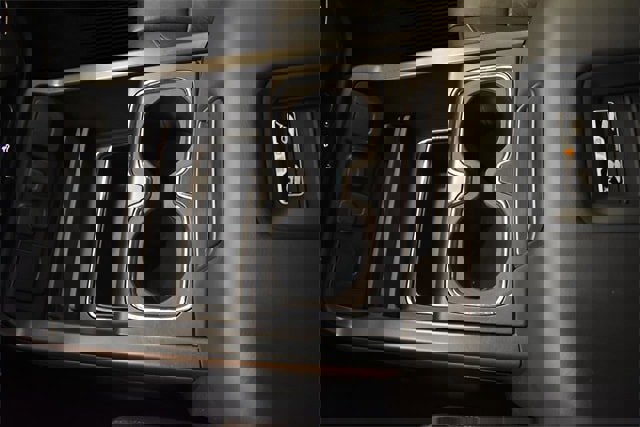 Used 2018 Chevrolet Silverado 1500 LTZ image 28