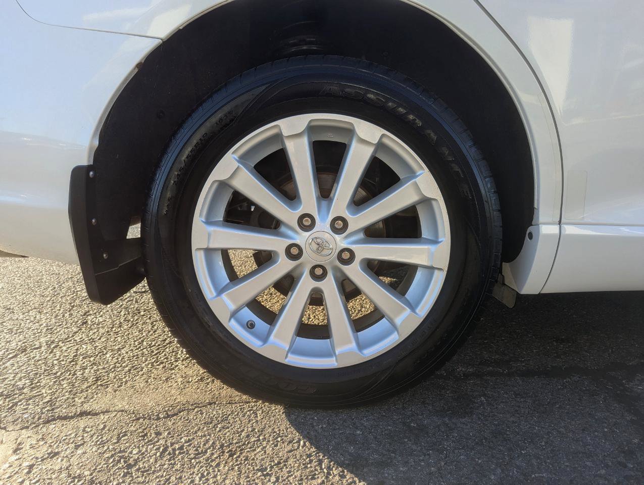 Used 2012 Toyota Venza XLE AWD/4WD image 52