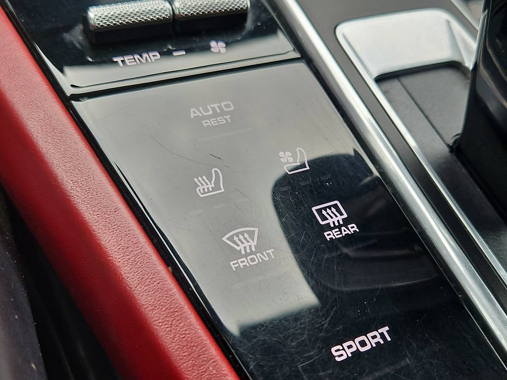 Certified 2021 Porsche Cayenne GTS AWD/4WD image 22