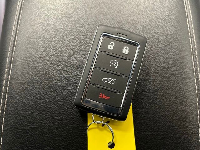 Used 2024 Jeep Grand Cherokee Limited w/ Black Appearance Package image 27