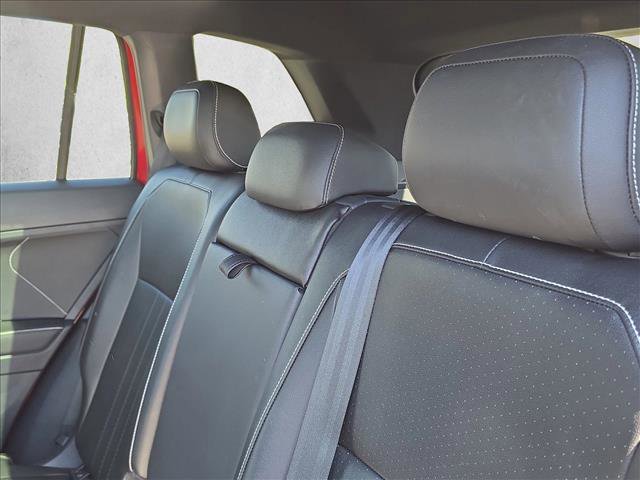 Used 2024 Volkswagen Tiguan SE R-Line image 19