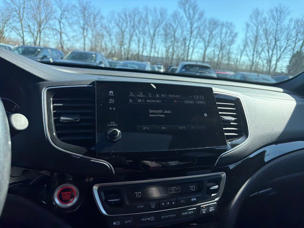 Certified 2021 Honda Pilot Black Edition image 15