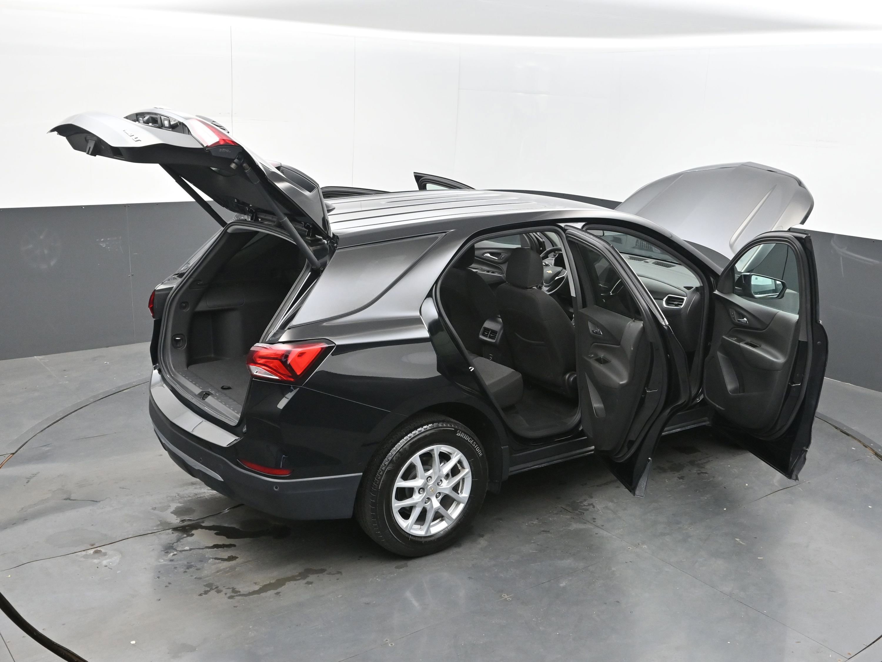 Used 2024 Chevrolet Equinox LT image 40