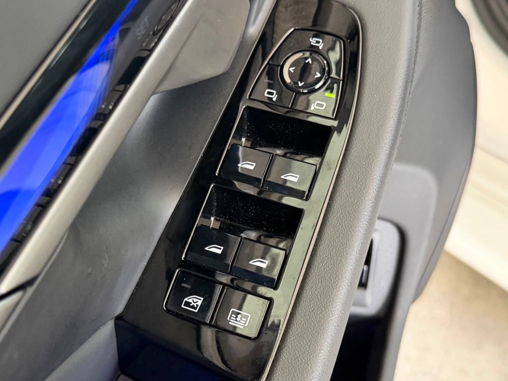 Used 2026 BMW M5 AWD/4WD image 40