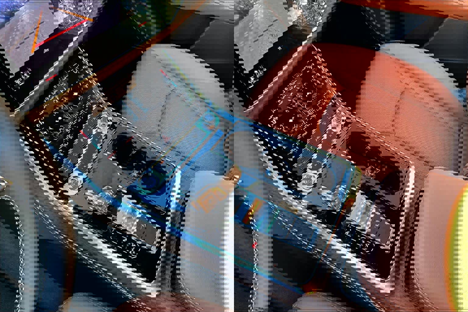 Used 2025 Audi Q8 Premium Plus image 16