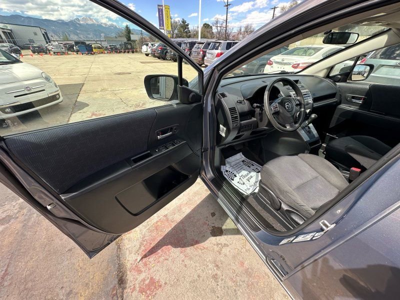 Used 2010 MAZDA MAZDA5 Sport image 9