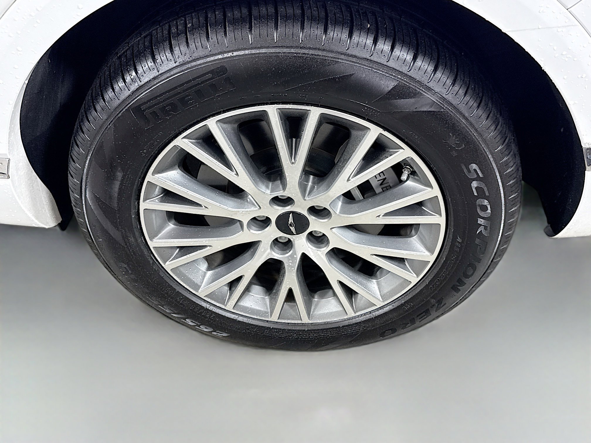 Used 2025 Genesis GV80 2.5T Standard AWD/4WD image 29