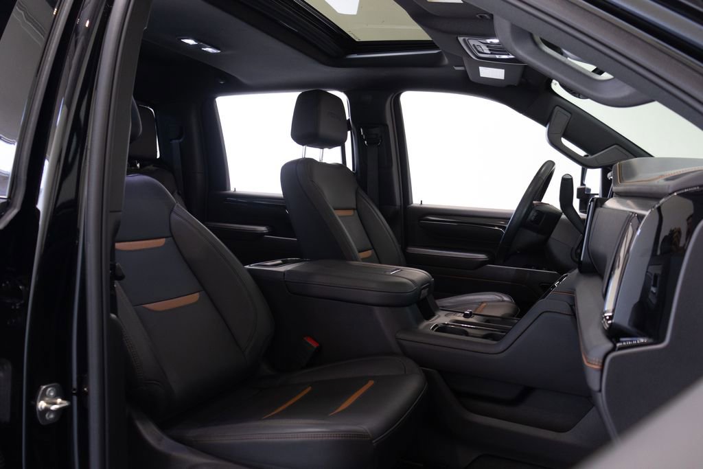 Used 2024 GMC Sierra 2500 AT4 w/ AT4 Premium Plus Package AWD/4WD image 29