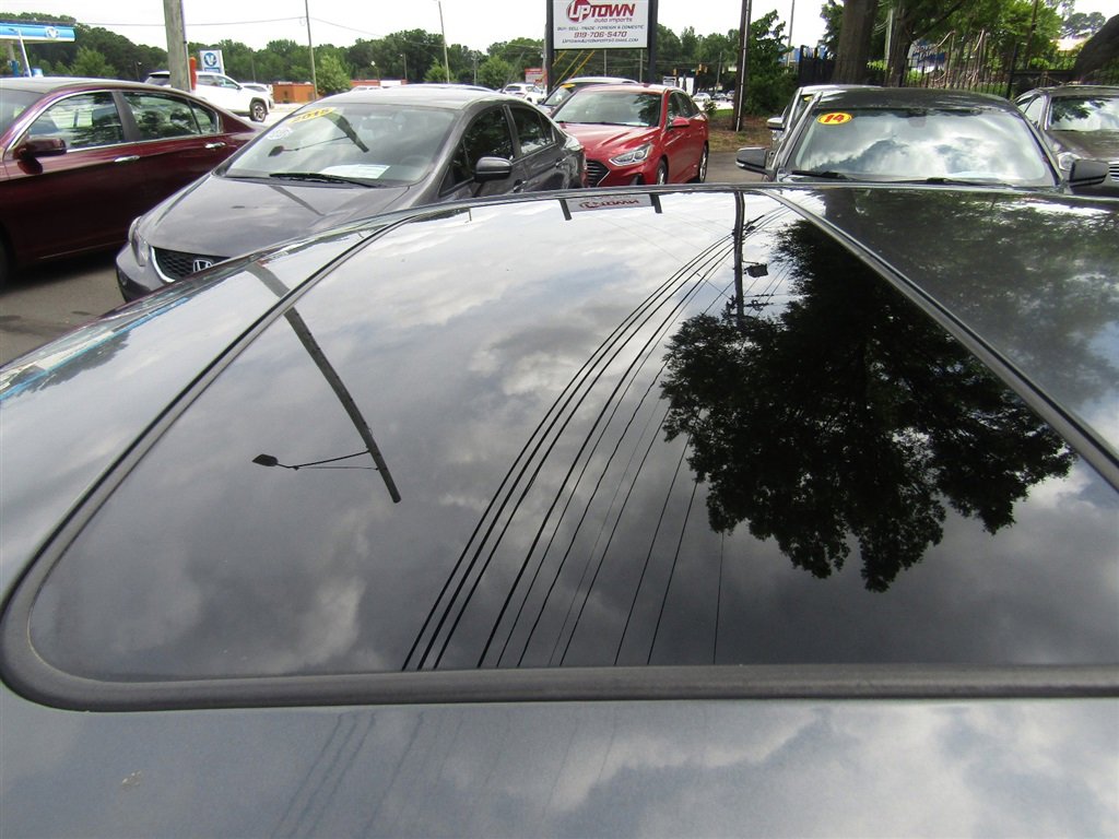 Used 2011 Toyota Avalon Limited FWD image 13