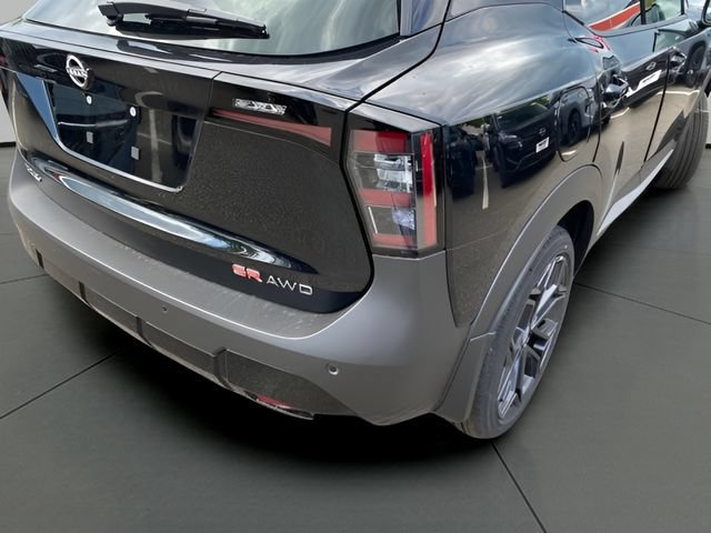 New 2026 Nissan Kicks SR w/ SR Premium Package AWD/4WD image 10