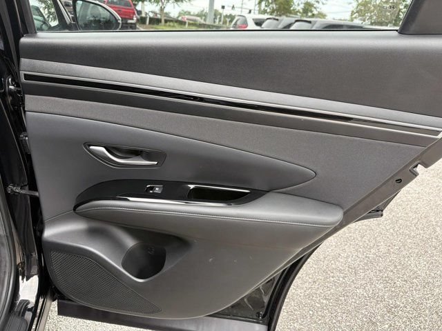 Used 2022 Hyundai Tucson SEL w/ Convenience + Premium Package FWD image 19