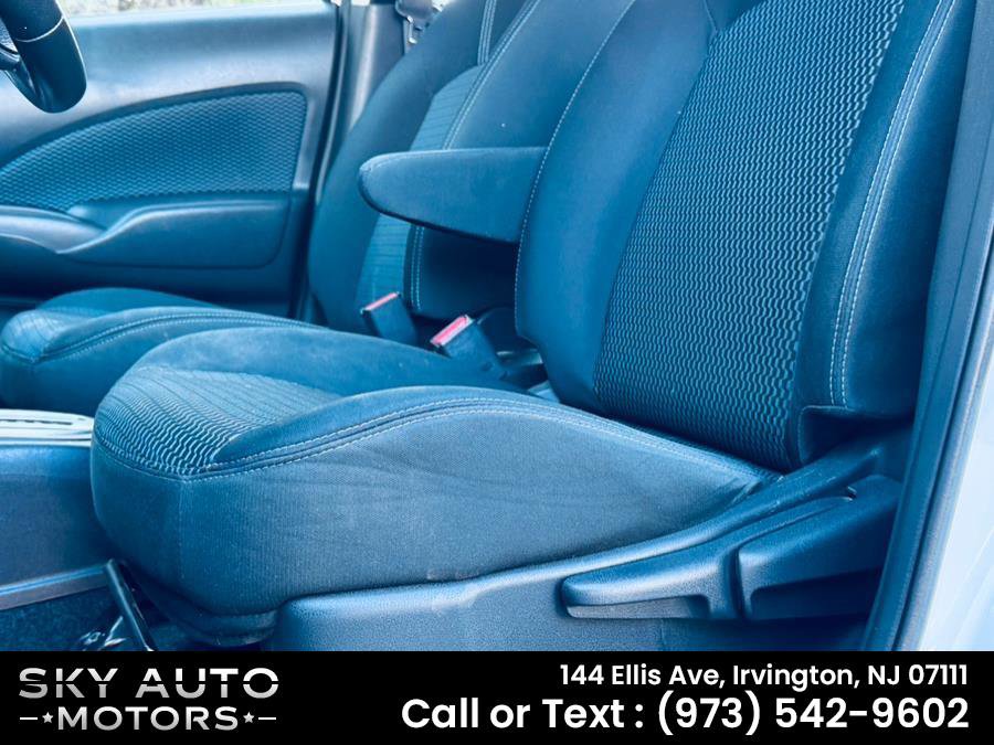 Used 2016 Nissan Versa Note SV FWD image 10