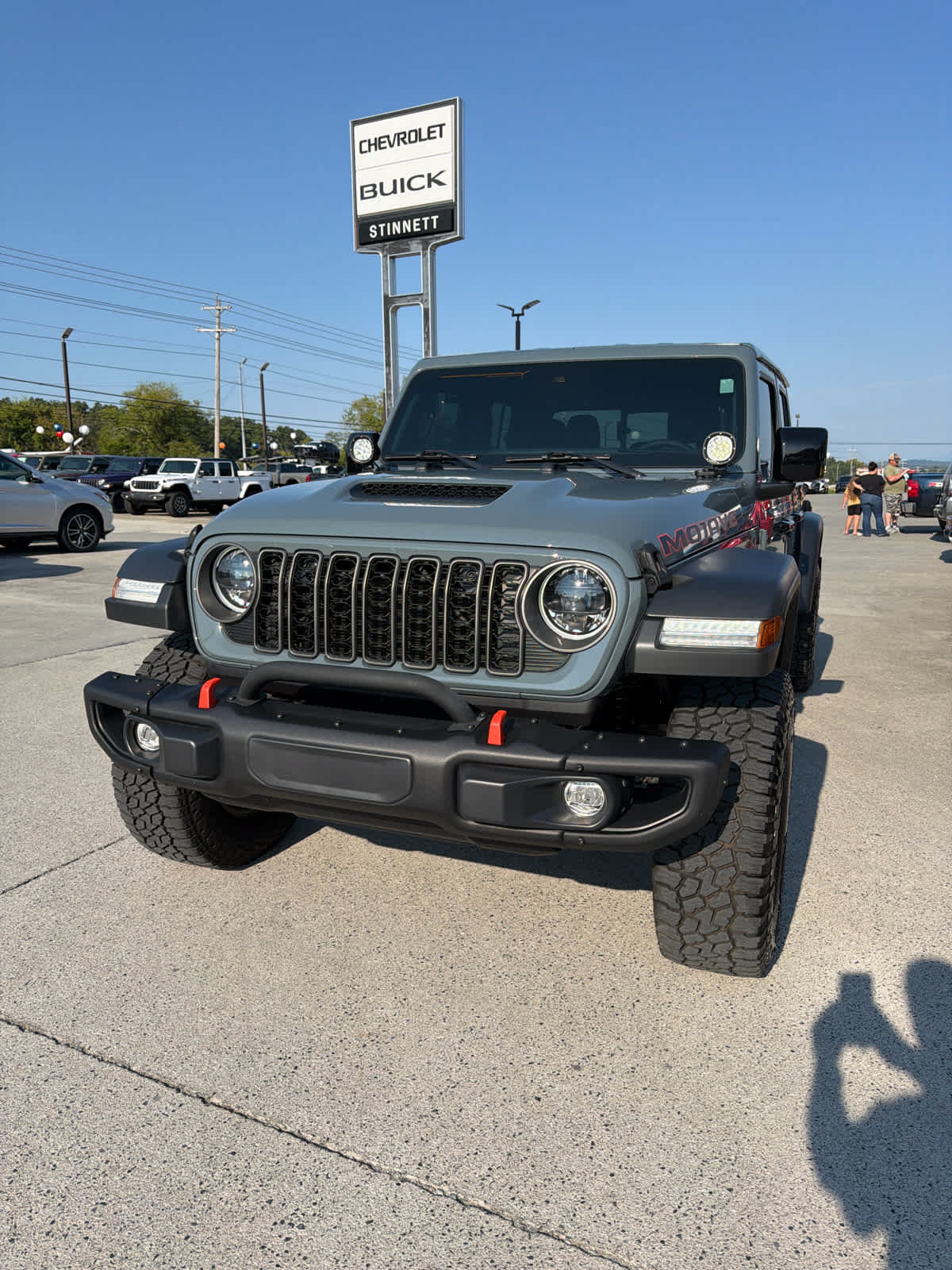Used 2025 Jeep Gladiator Mojave w/ Steel Bumper Group AWD/4WD image 2