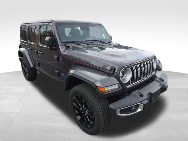 Used 2025 Jeep Wrangler Unlimited Sahara w/ Safety Group image 8