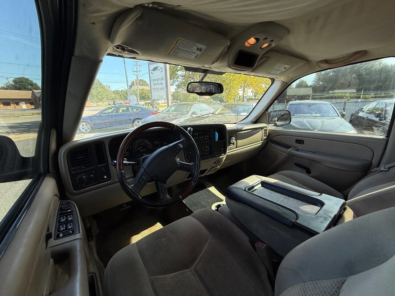 Used 2005 Chevrolet Avalanche LS w/ Chrome Exterior Package image 26