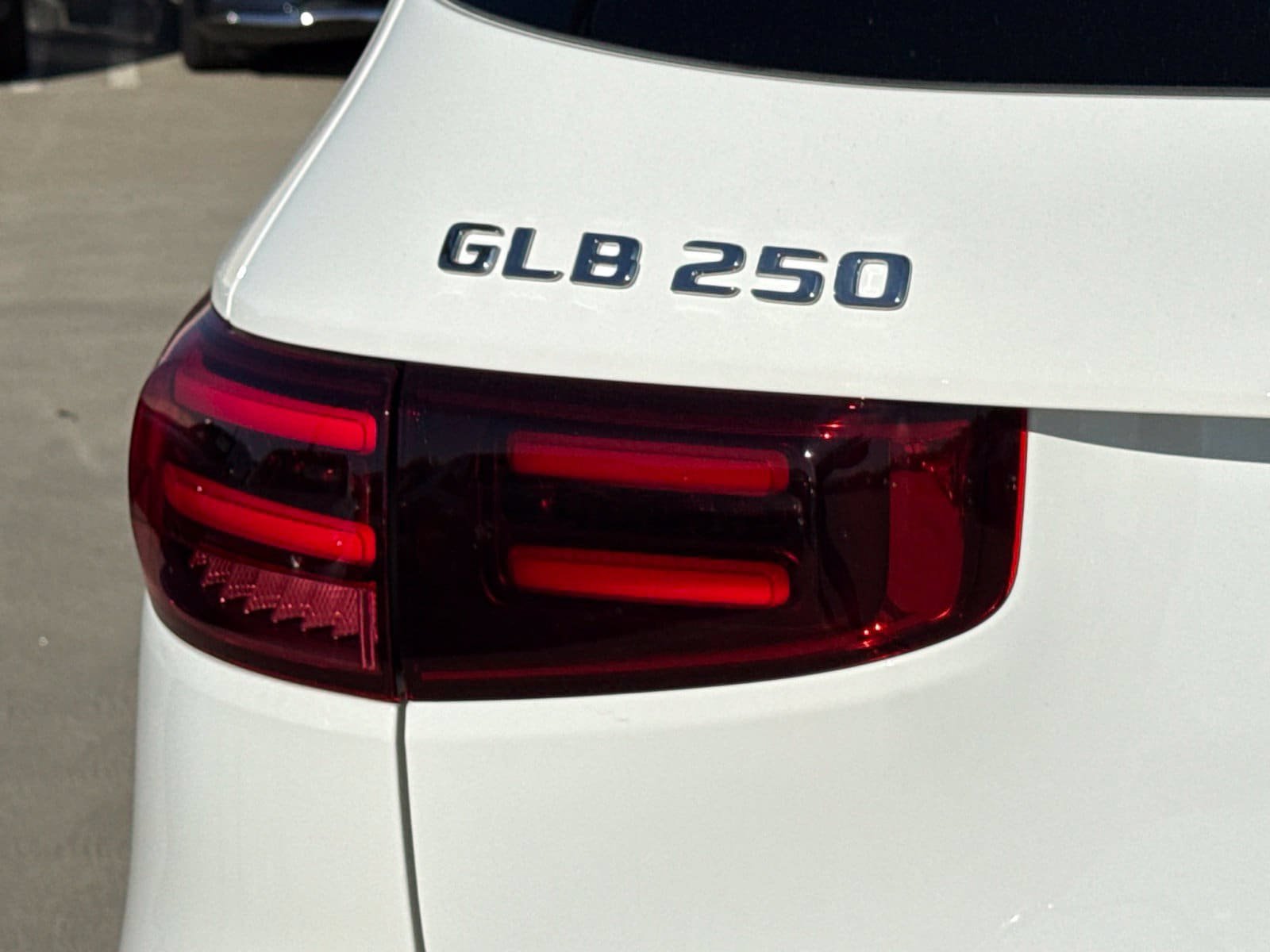 New 2026 Mercedes-Benz GLB 250 4MATIC image 11
