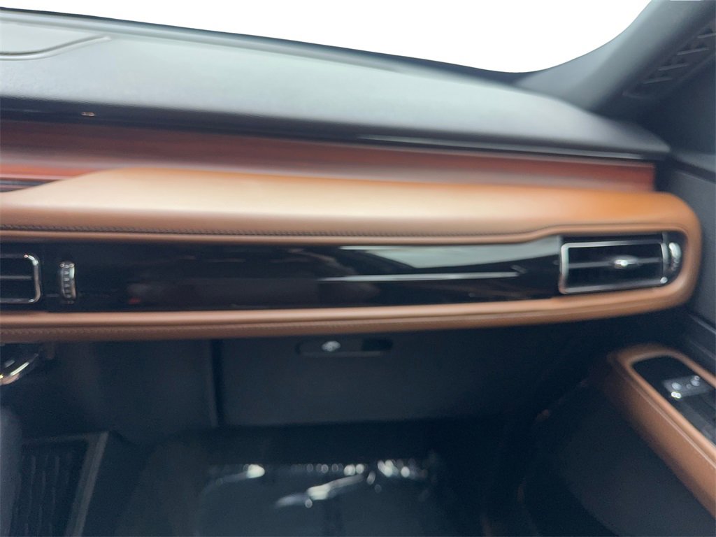 Used 2022 Lincoln Aviator Reserve w/ Equipment Group 201A image 60