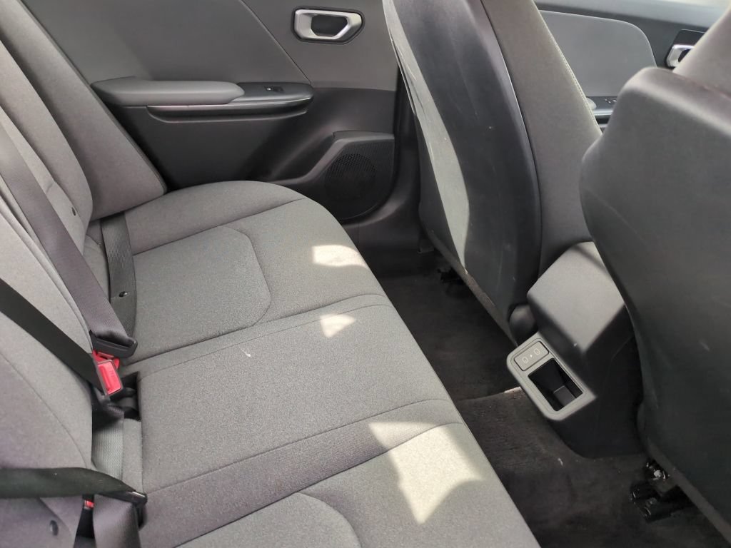 Used 2025 Kia K4 FWD image 11